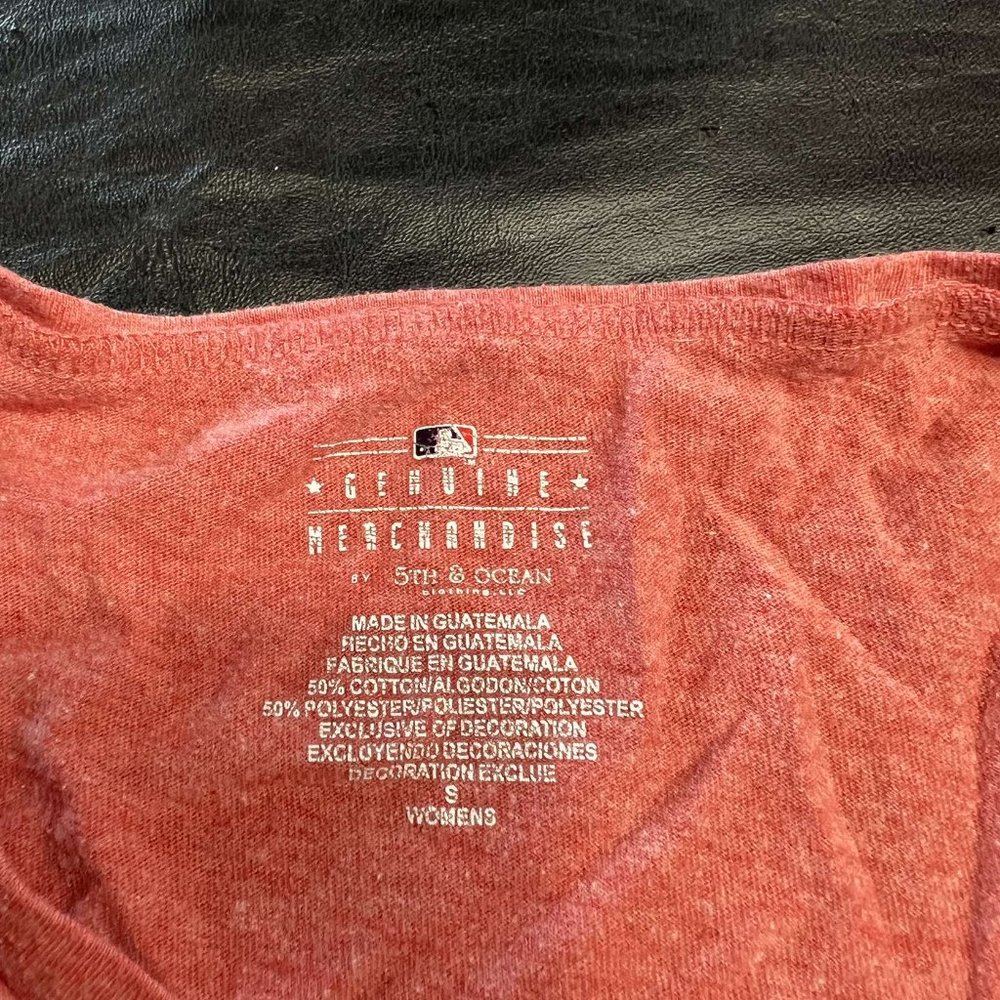 Boston Red Sox Logo T-Shirt - Picture 3 of 3